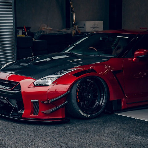 LIBERTY WALK LB-WORKS TYPE-II FRONT BUMPER W/ DIFFUSER FOR R35 NISSAN GT-R