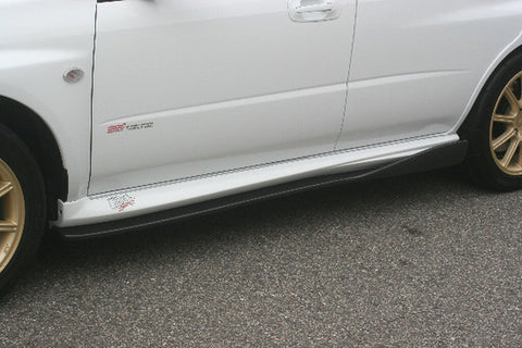 CS977SSF - CHARGE SPEED 2004-2007 SUBARU IMPREZA GD-B/F LATTER MODEL BOTTOM LINES FRP SIDE SKIRTS